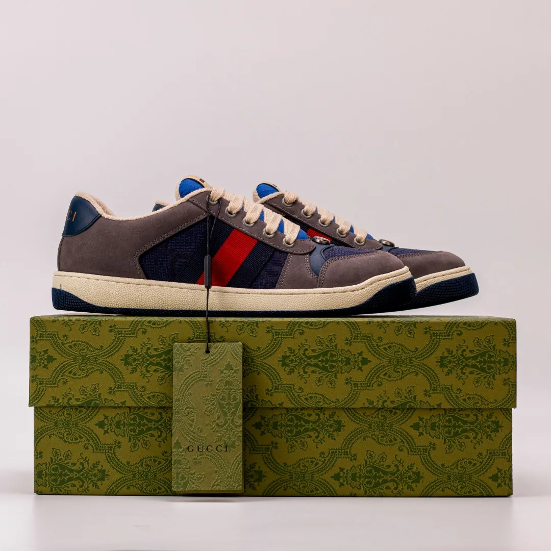 Factory price 580 [Higher version] GUCCI casual sports distressed small dirty shoes, polished cowhide fabric, hand-made distressed effect!  Original terry cloth, delicate, soft, comfortable and breathable. Privately molded steel-stamped two-color original TPU outsole (lower layer is wider, upper layer is narrower) to differentiate the wrong version of the outsole in the market. Fabric, material, outsole, detail comparison SIZE: 34-41, 38-45 regular size (women's 34, 41, men's 38, 45 customized, non-returnable and non-exchangeable) (women's colors and men's models need to be customized)